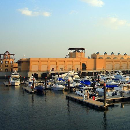Hyatt Regency Al Kout Mall Kuwait City Eksteriør billede The fort at Al Bandar