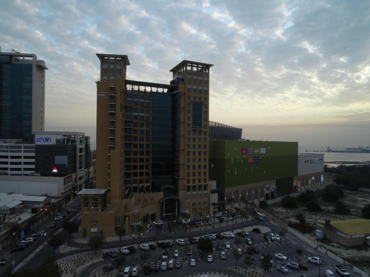 Hyatt Regency Al Kout Mall Kuwait City Eksteriør billede The mall in 2016
