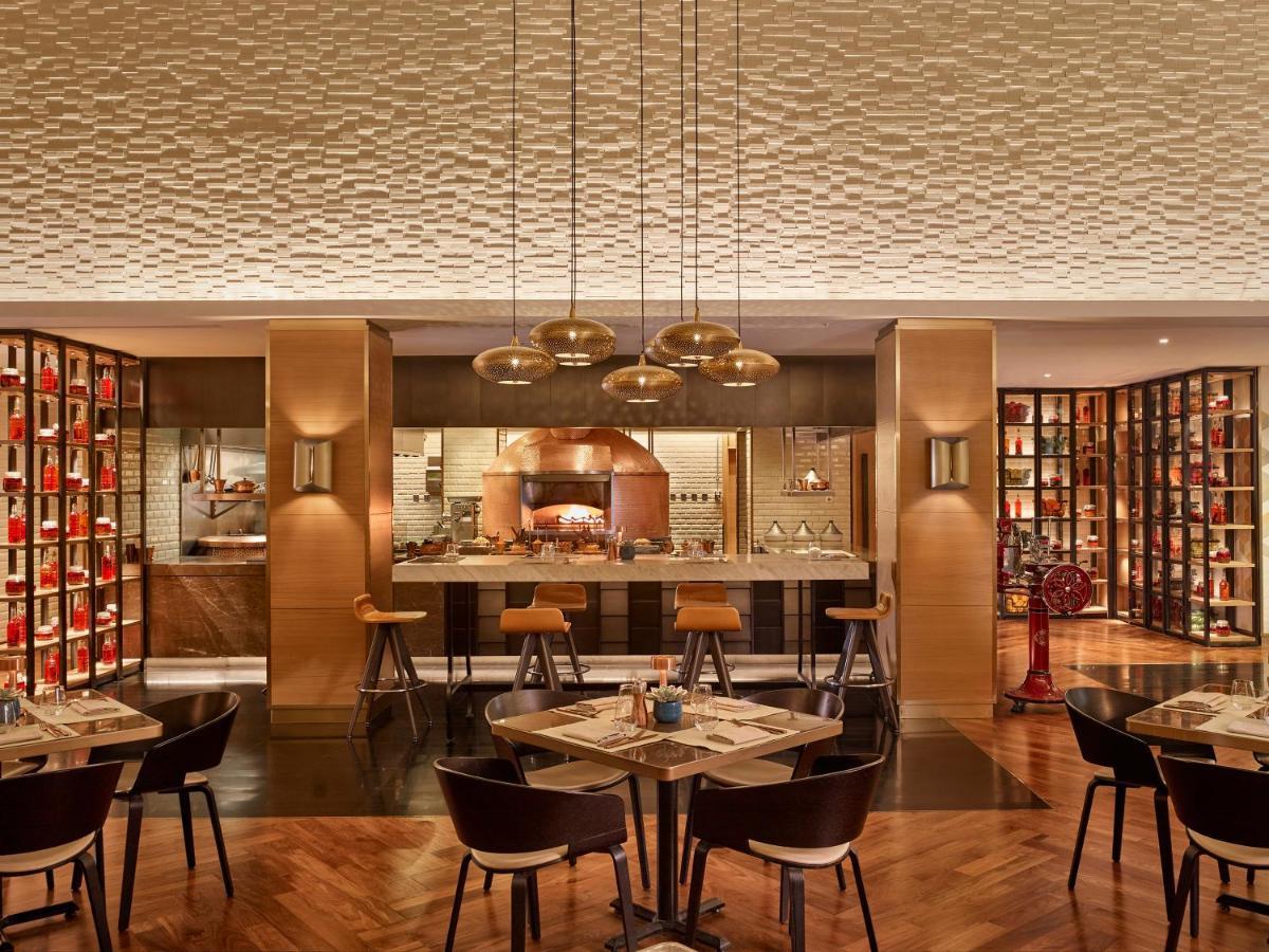 Hyatt Regency Al Kout Mall Kuwait City Eksteriør billede The restaurant