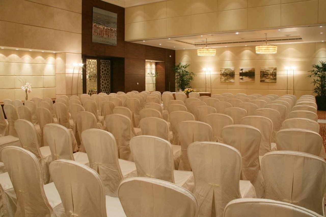Hyatt Regency Al Kout Mall Kuwait City Eksteriør billede The ballroom